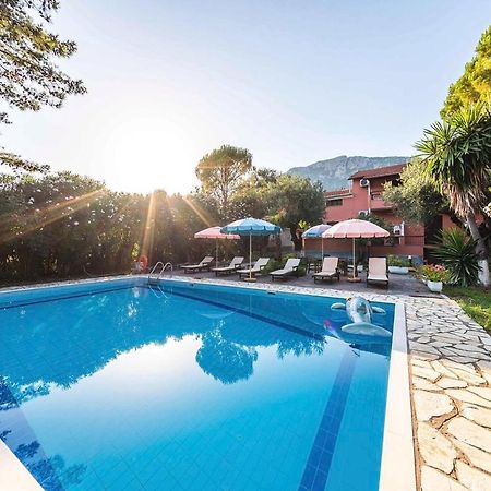 Mimosa Apartments With Pool Палеокастрица Экстерьер фото